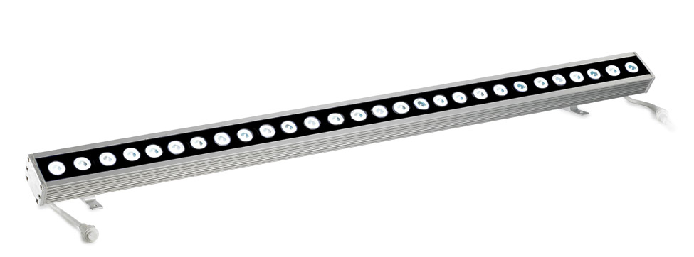 LedsC4 05-1549-54-H6 LUM.TRON 48W 28 LED 4760lm Al